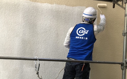 「熟練した職人」が3回塗るから2-3年長持ち